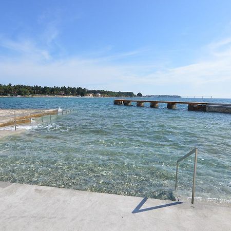 Apartmani Dekovic Materada Πόρετς Εξωτερικό φωτογραφία