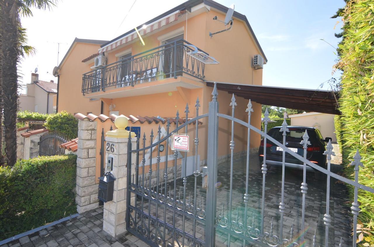 Apartmani Dekovic Materada Πόρετς Δωμάτιο φωτογραφία