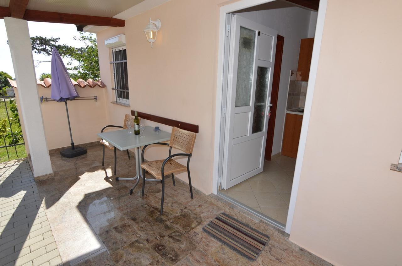 Apartmani Dekovic Materada Πόρετς Δωμάτιο φωτογραφία