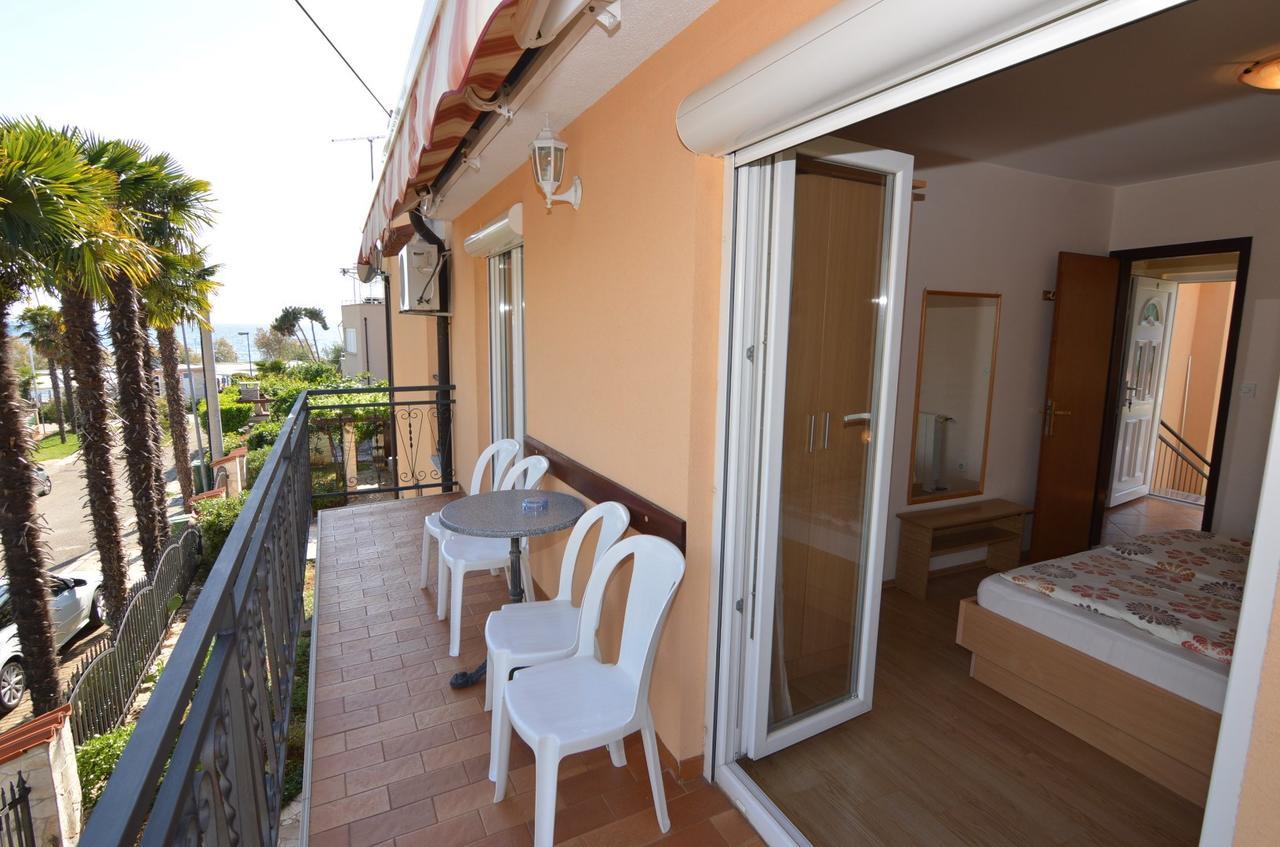 Apartmani Dekovic Materada Πόρετς Δωμάτιο φωτογραφία