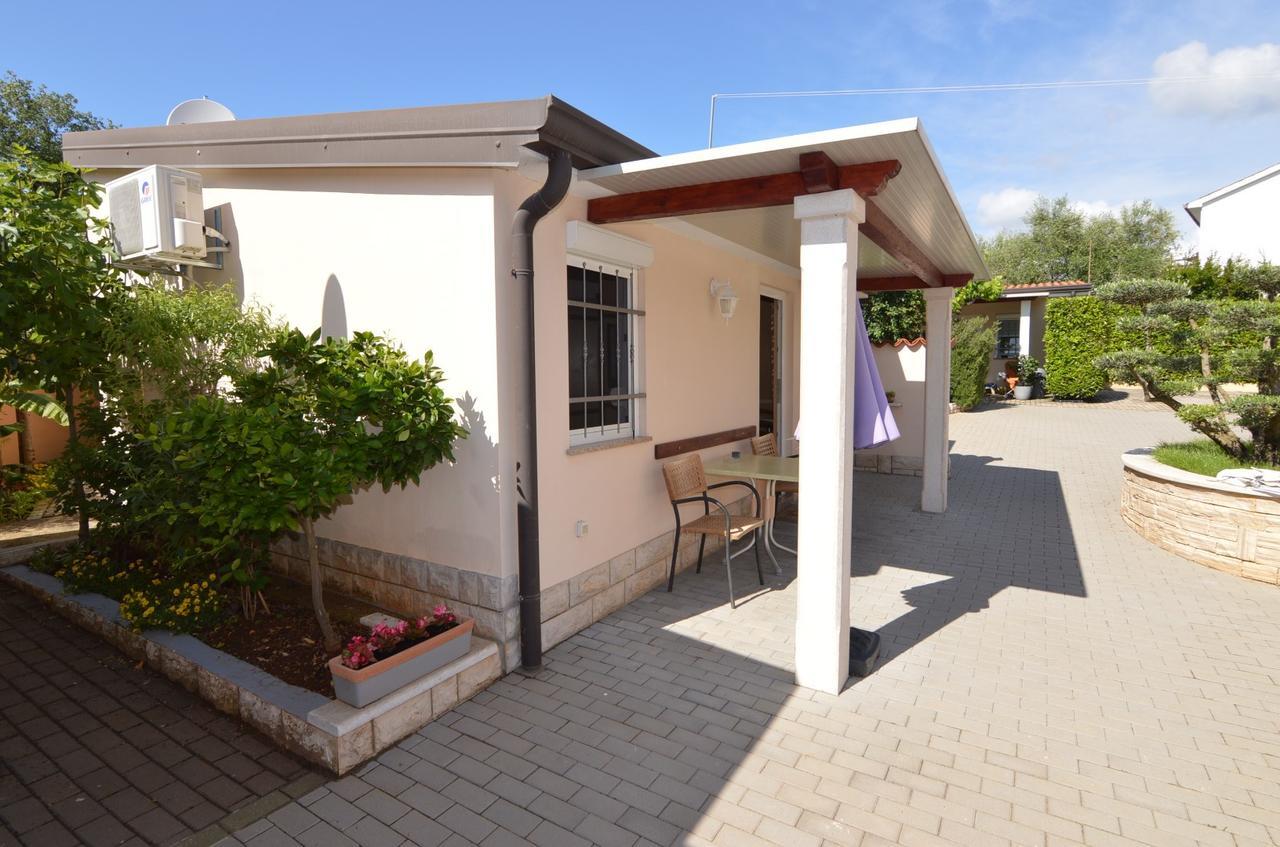 Apartmani Dekovic Materada Πόρετς Δωμάτιο φωτογραφία
