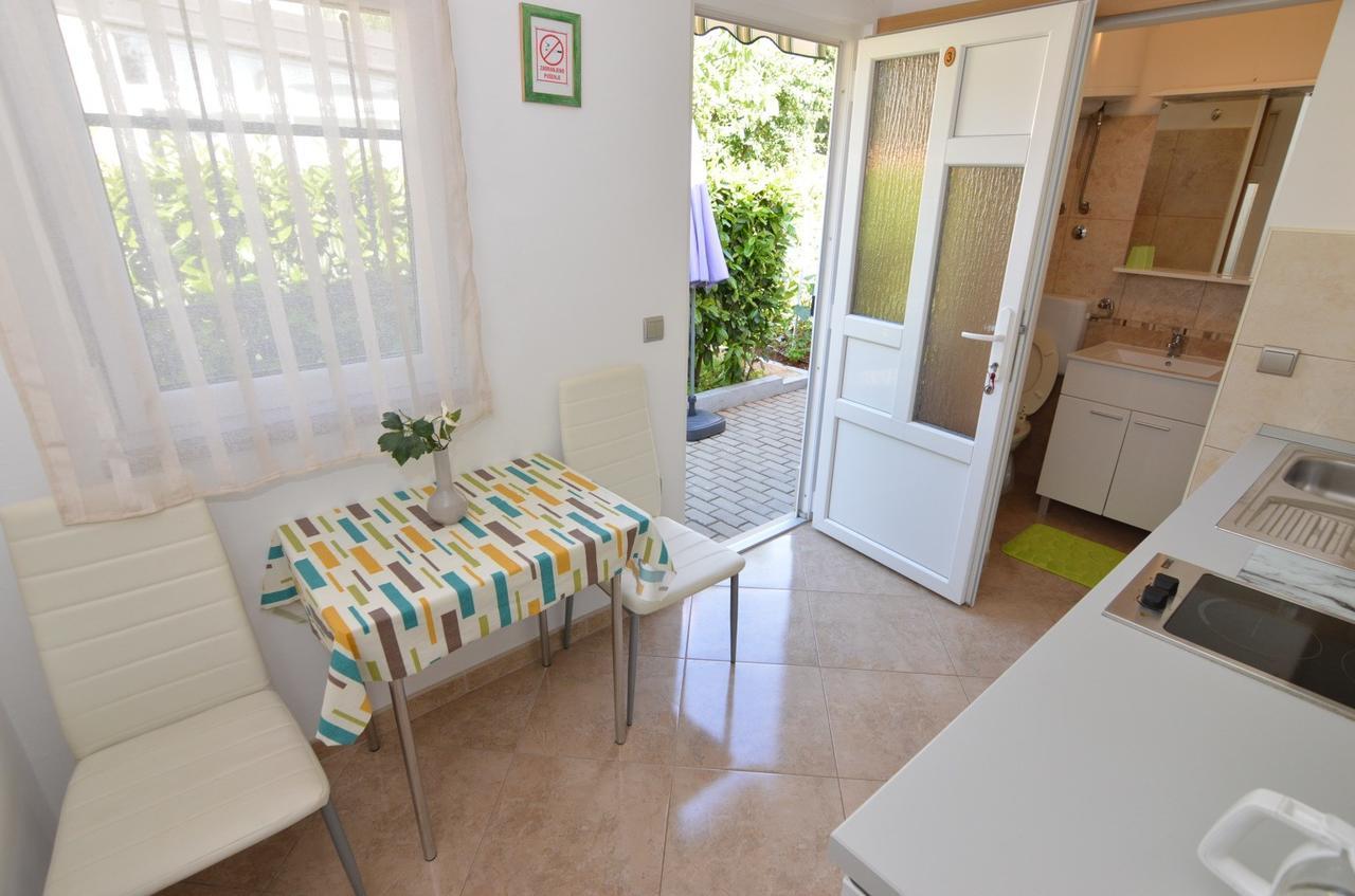 Apartmani Dekovic Materada Πόρετς Δωμάτιο φωτογραφία